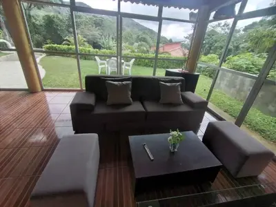 Uma área de estar em Linda casa em Guaramiranga