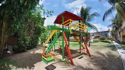 A área de jogos para crianças em Apartamento 2 quartos a 230mts da Praia do Futuro com lazer completo 19