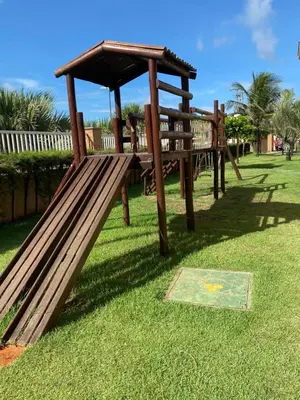 A área de jogos para crianças em Breezes cumbuco vista mar