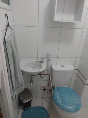Uma casa de banho em Quartos - Cíntia