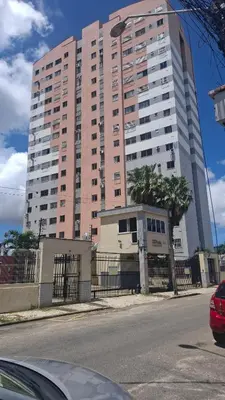 O edifício onde o apartamento está situado