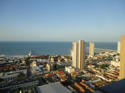 Uma vista do mar geral ou uma vista do mar a partir do apartamento