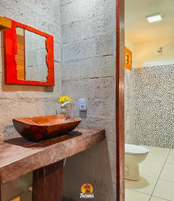 A planta de Rústico e Charmosinho, Próx a Lagoa com Ar cond, Chalés Tucumã