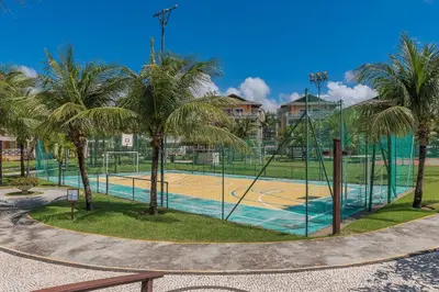 Comodidades para jogar ténis e squash em Portamaris Resort - Apartamento luxo by Carpediem ou nas proximidades