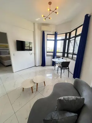 Uma televisão e/ou sistema de entretenimento em 957 golden fortaleza frente mar