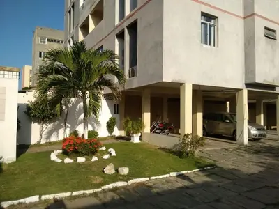 O edifício onde o apartamento está situado