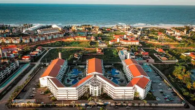 Uma vista do mar geral ou uma vista do mar a partir do apartamento