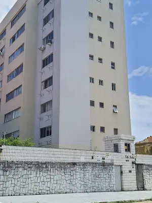 O edifício onde o apartamento está situado