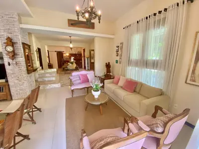 Uma área de estar em Villa Equestre: Casa de Temporada Completa em Aquiraz | Be My Guest
