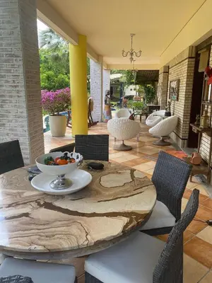Uma área de estar em Villa Equestre: Casa de Temporada Completa em Aquiraz | Be My Guest
