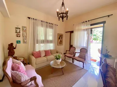 Uma área de estar em Villa Equestre: Casa de Temporada Completa em Aquiraz | Be My Guest