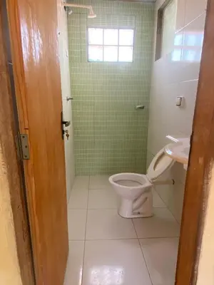 Uma casa de banho em Casa do Charlles