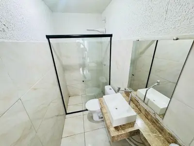 Uma casa de banho em Ap no Derby com Garagem