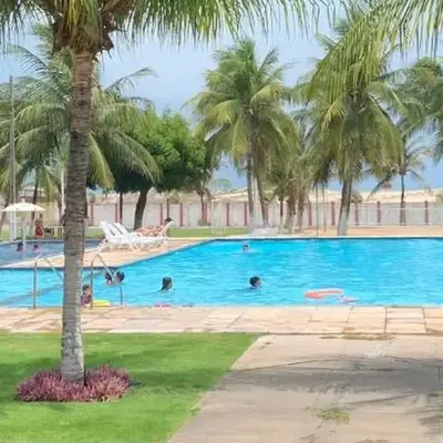 Apartamento térreo no Morro Branco Marina II