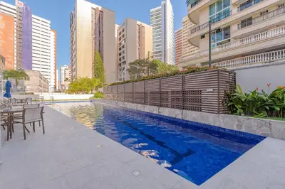 A piscina em ou perto de My Way #127 - Quádruplo em Meireles por Carpediem