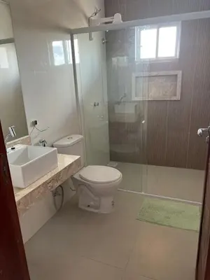 Uma casa de banho em Meu Chale Flecheiras