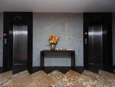 A planta de Apartamento Perto da BEIRA MAR.