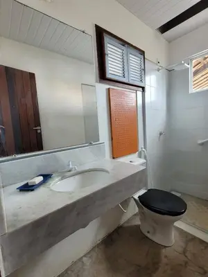Uma casa de banho em Bungalow Suíte Independente em Uruaú