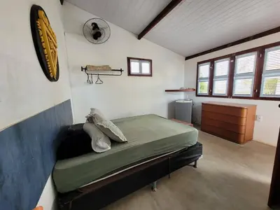 Uma cama ou camas num quarto em Bungalow Suíte Independente em Uruaú