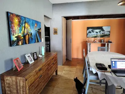 Uma televisão e/ou sistema de entretenimento em Casa de Praia Paraíso Paracuru Ceará