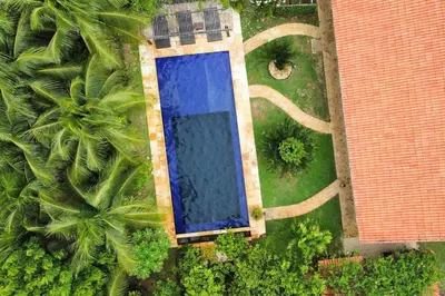 Um jardim no exterior de Beachfront 7-bedroom Villa in Taiba - Kitesurfing Paradise