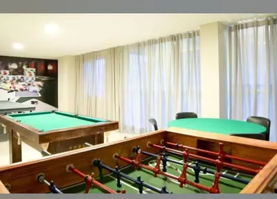 Uma mesa de bilhar em LUGAR INCRÍVEL - VG FUN PRAIA DO FUTUTO FORTALEZA