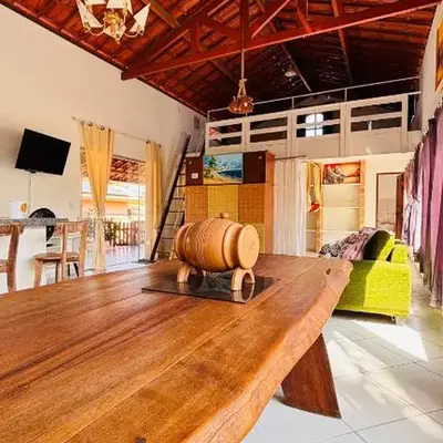 Loft Rústico com Vista Para a Piscina