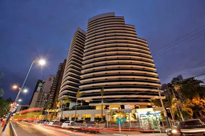 O edifício onde o apartamento está situado