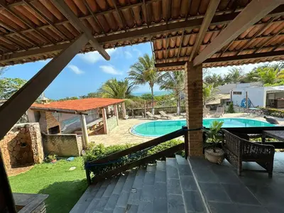 A piscina em ou perto de Pousada Sol Nascente