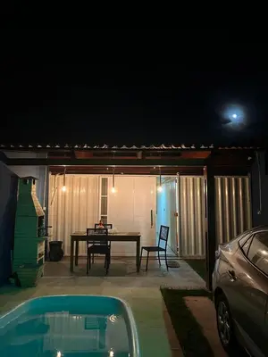 A piscina em ou perto de Tiny Lagoa
