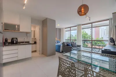 A cozinha ou kitchenette de JSmart #304 - Studio em Fortaleza by Carpediem