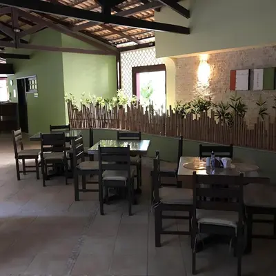 Um restaurante ou outro lugar para comer em Pousada Navegantes Beach