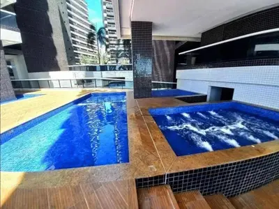 A piscina em ou perto de Apartamento com 02 quartos, Beira Mar, Fortaleza - CE.