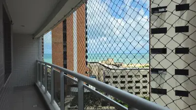 Uma vista do mar geral ou uma vista do mar a partir do apartamento