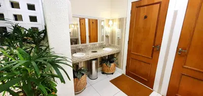 Uma casa de banho em Hotel Villa Mayor Charme