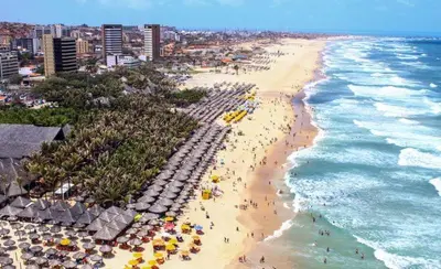 Uma vista do mar geral ou uma vista do mar a partir do apartamento