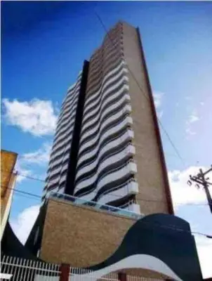O edifício onde o apartamento está situado