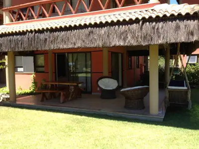 O edifício onde o apartamento está situado