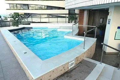 A piscina em ou perto de Flat no melhor da Beira-mar de Fortaleza