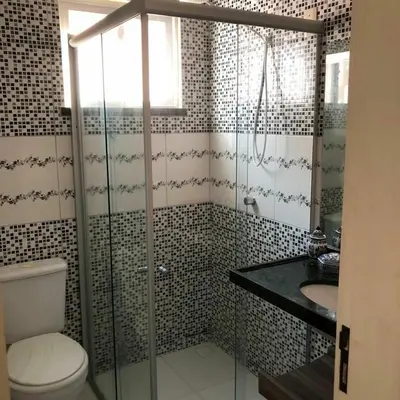 Uma casa de banho em Cris hospedagem