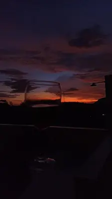 O nascer ou o pôr do sol visto a partir da casa de férias