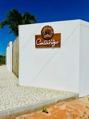Um certificado, prémio, placa ou documento mostrado em Casa Calango suites