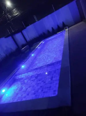 A piscina em ou perto de Condomínio Azure Residence