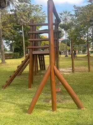 A área de jogos para crianças em Apart Resort Catu Lake Catu Like
