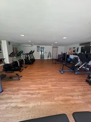 O centro de fitness e/ou as comodidades de fitness de VG FUN Praia do Futuro AP 506 - 2 quartos 2 WCs - 60m2-IMOB TEMPORADA