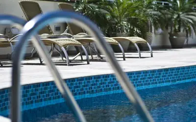 A piscina em ou perto de Hotel Luzeiros Fortaleza