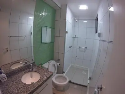 Uma casa de banho em Localização TOP e comodidade na incrível cobertura