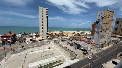 Uma vista do mar geral ou uma vista do mar a partir do apartamento