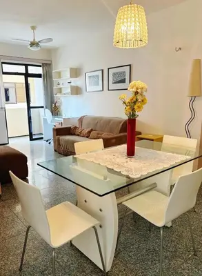 Uma área de estar em Apartamento a 300m Beira Mar-Meireles! Serviço Diário e Wi-fi 650Mb!