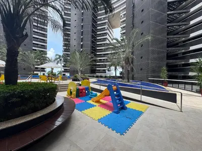 A piscina em ou perto de Apto Landscape beira mar